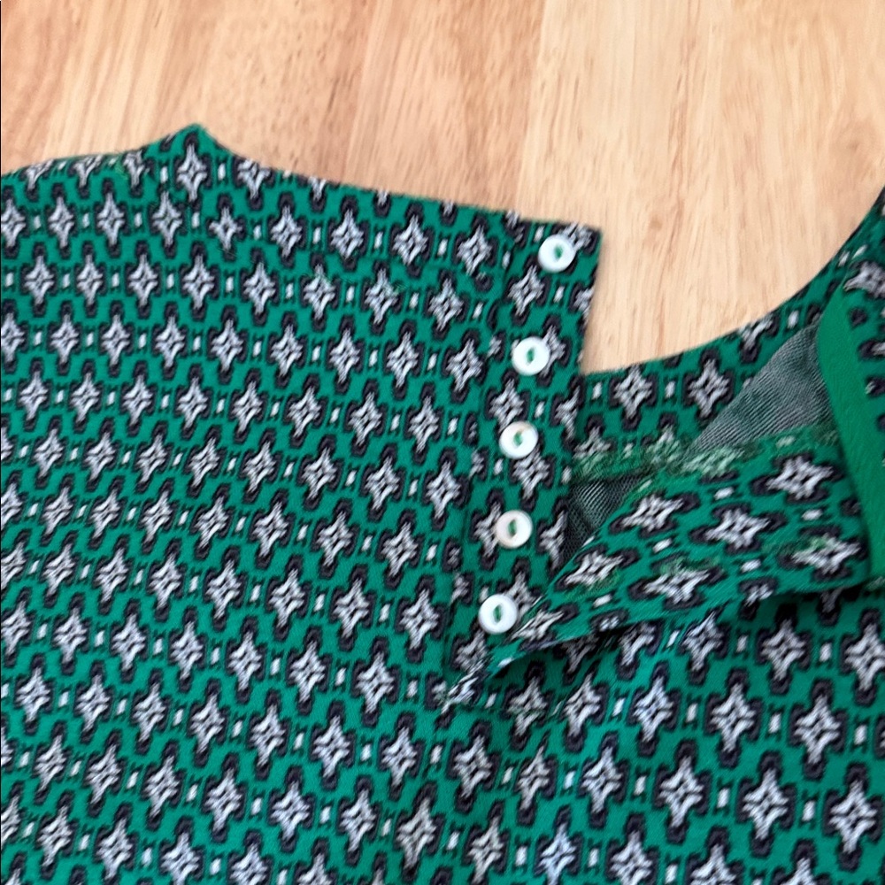 Voy Size Medium Dress View 6